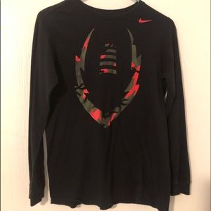 Boy’s Nike Long sleeve t-shirt